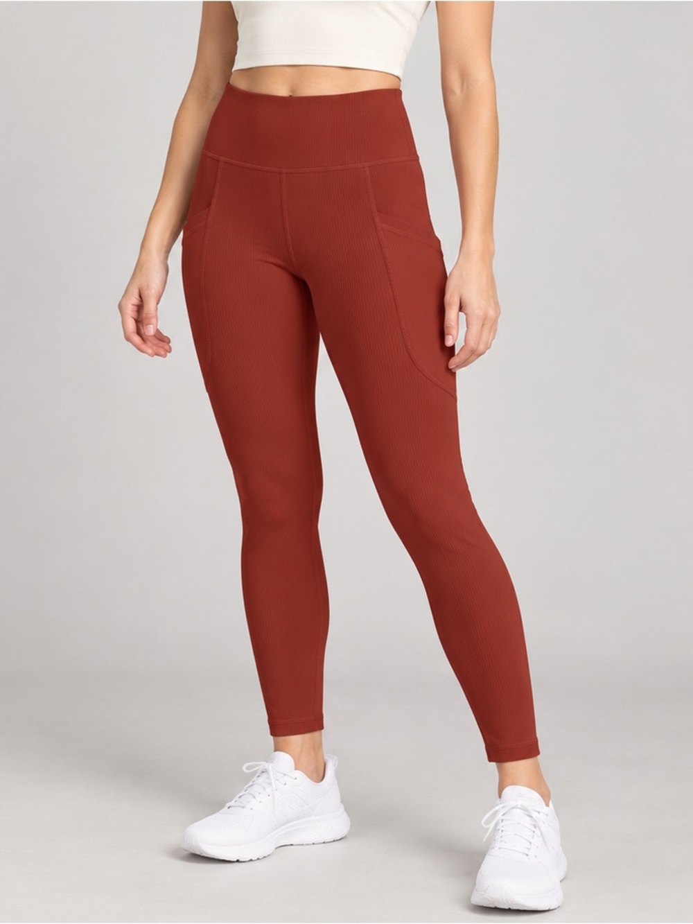 Old Navy Powersoft Ribbed Pockets 7/8 High Rise Leggings size Medium Activewear